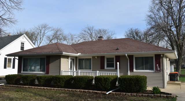 Photo of 210 W 5th St, Gridley, IL 61744