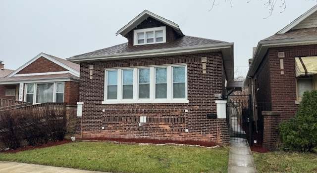 Photo of 8311 S Paxton Ave, Chicago, IL 60617