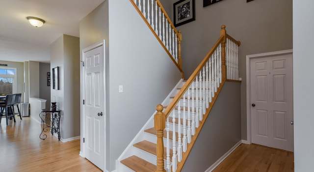 Photo of 3215 Timber Creek Ln, Naperville, IL 60565