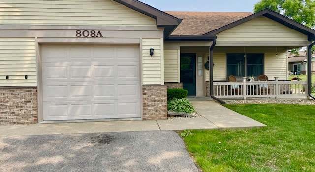 Photo of 808 Village Ln Unit A, Sterling, IL 61081