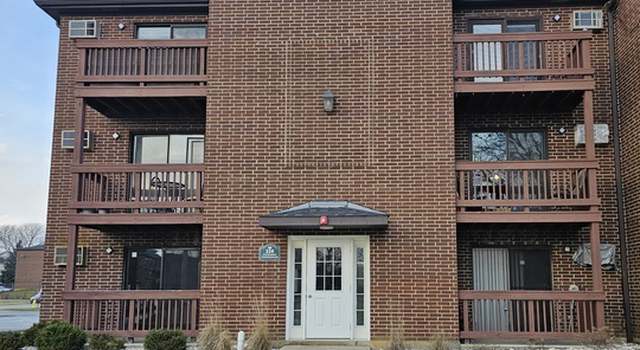 Photo of 330 Shorewood Dr Unit 1A, Glendale Heights, IL 60139