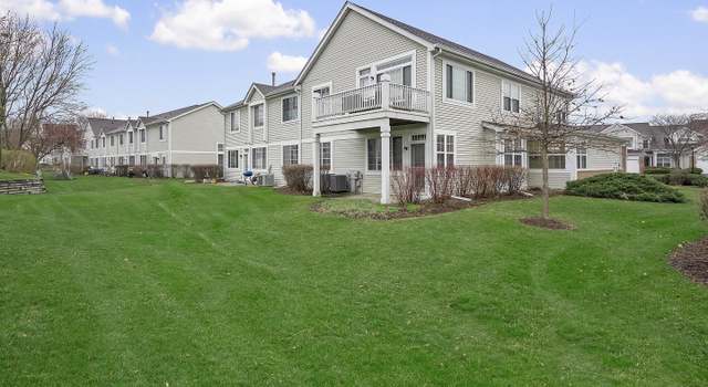 Photo of 32301 Millard Cir, Warrenville, IL 60555