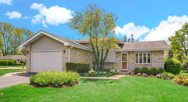 Photo of 300 W Woodlawn Rd, New Lenox, IL 60451