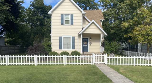 Photo of 371 S Madison St, Oswego, IL 60543
