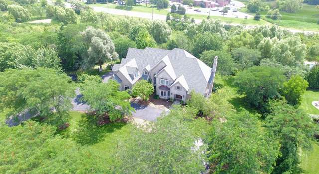 Photo of 36 Old Lake Rd, Hawthorn Woods, IL 60047