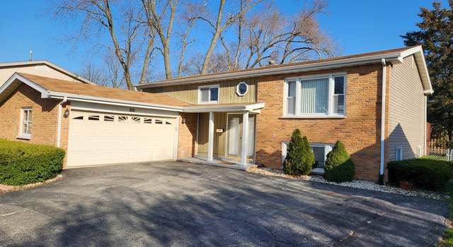 Photo of 816 W Army Trail Blvd, Addison, IL 60101