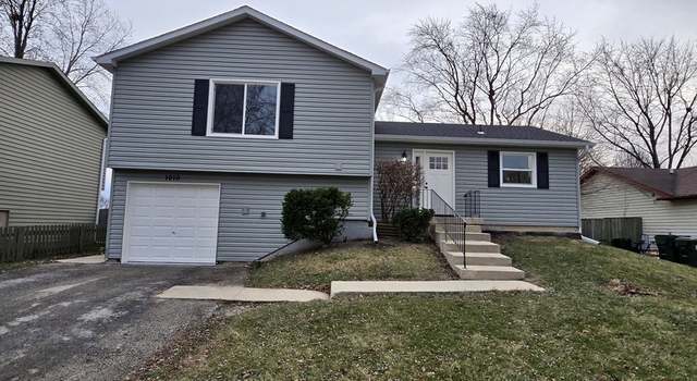 Photo of 1010 Ridgewood Dr, Bolingbrook, IL 60440