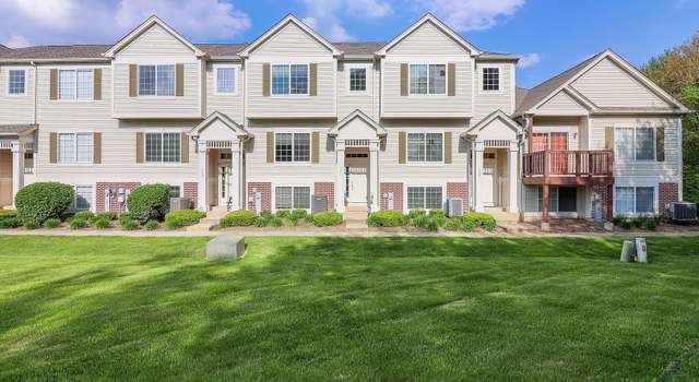 Photo of 1741 Fredericksburg Ln, Aurora, IL 60503