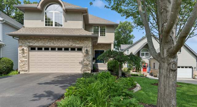 Photo of 21309 W Crescent Dr, Mundelein, IL 60060