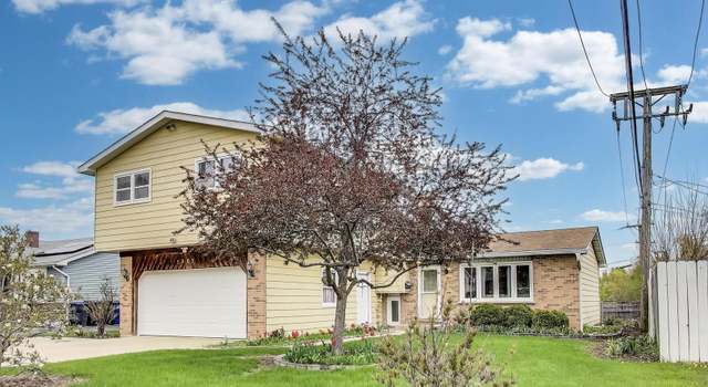 Photo of 1307 N Mcaree Rd, Waukegan, IL 60085