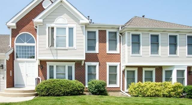 Photo of 112 Red Fox Ln Unit A, Elk Grove Village, IL 60007