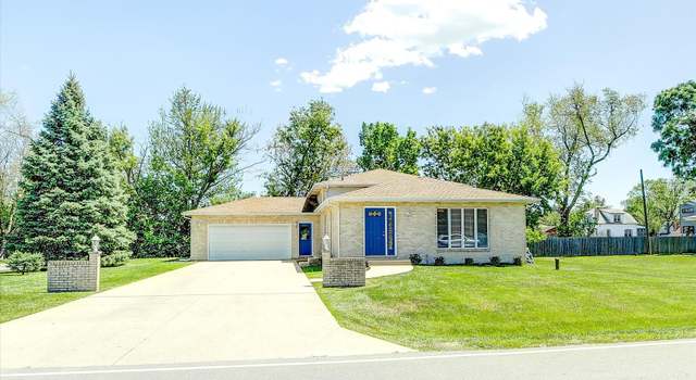 Photo of 245 N Lee St, Mount Prospect, IL 60056