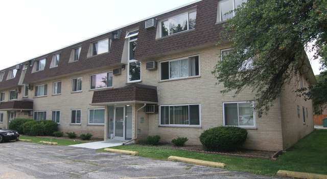 Property at 8812 Briar Ct Unit 3A, Des Plaines, IL 60016, 2 beds, 1 bath