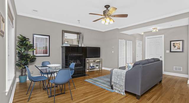 Photo of 908 W Agatite Ave Unit 2N, Chicago, IL 60640