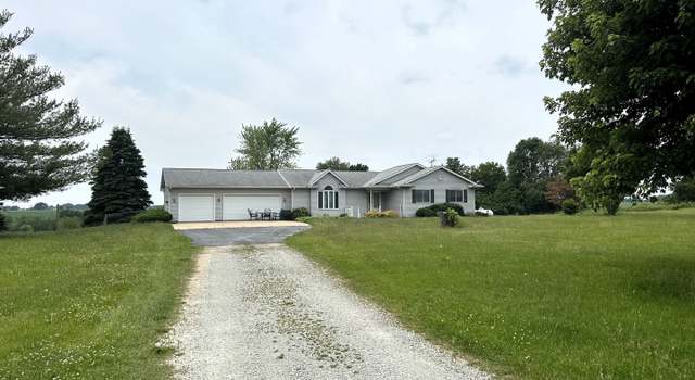Photo of 27561 Pilgrim Rd, Sterling, IL 61081