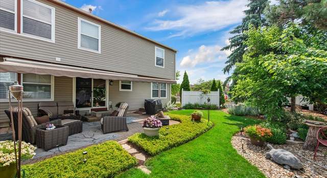 Photo of 2370 Nantucket Ln, Elgin, IL 60123