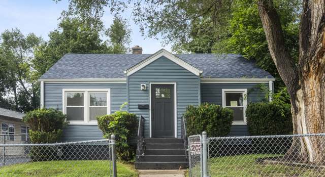 Photo of 420 Ann St N, Elgin, IL 60120