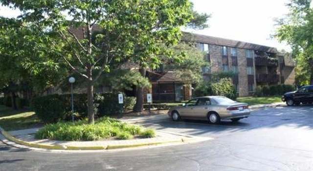 Photo of 910 E Old Willow Rd #111, Prospect Heights, IL 60070