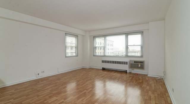 Photo of 2909 N Sheridan Rd #1211, Chicago, IL 60657