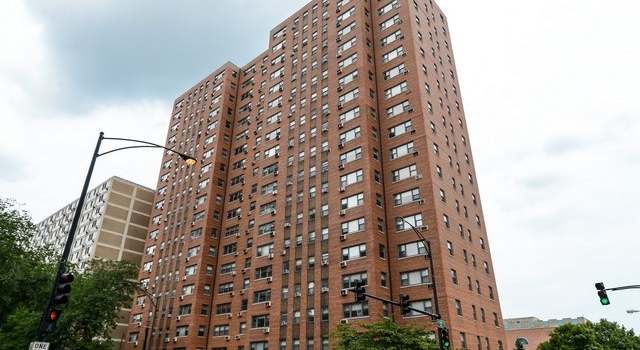 Photo of 2909 N Sheridan Rd #1211, Chicago, IL 60657