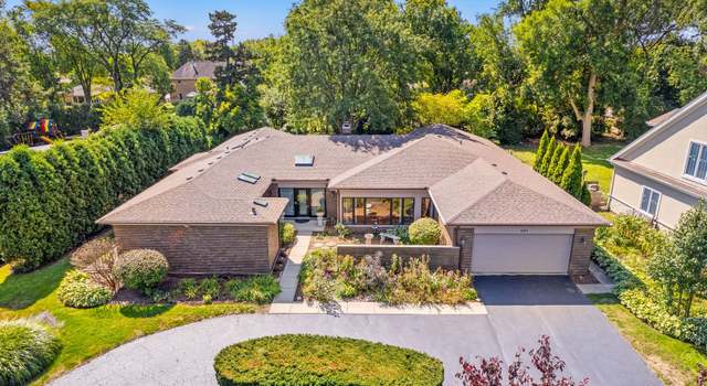 Photo of 401 E Orchard St, Arlington Heights, IL 60005