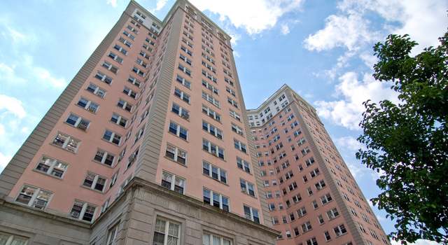 Photo of 5555 N Sheridan Rd #1806, Chicago, IL 60640