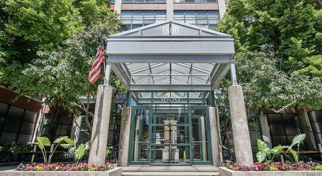 Photo of 1800 W Roscoe St #414, Chicago, IL 60657