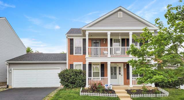 Photo of 1704 Walnut Park Ln, Aurora, IL 60504