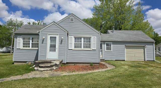 Photo of 301 North St, Augusta, IL 62311