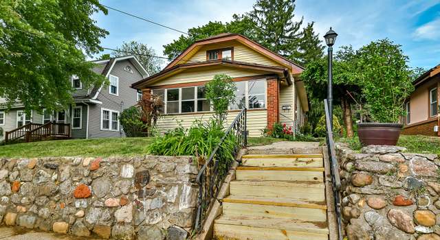 Photo of 811 N Chicago Ave, Rockford, IL 61107