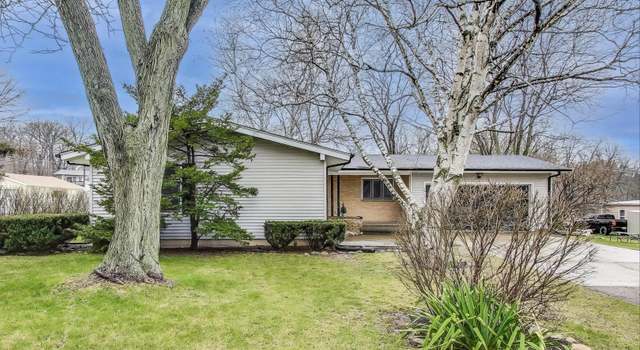Photo of 5509 Summerville Dr, Wonder Lake, IL 60097
