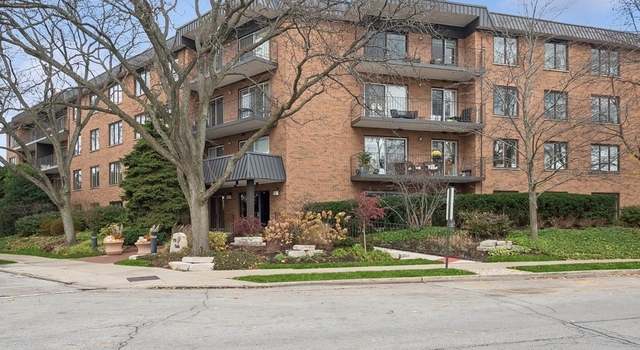 Photo of 711 Oak St #303, Winnetka, IL 60093