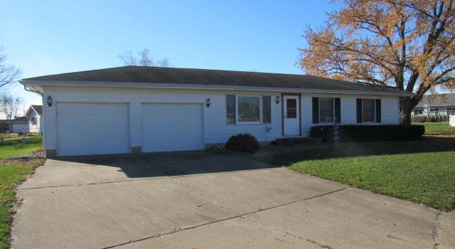 Photo of 6 Ivy Cir, Clinton, IL 61727