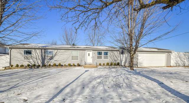Photo of 3810 Cambridge Dr, Park City, IL 60085