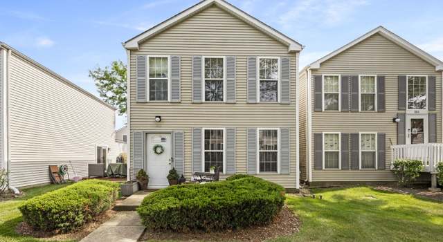 Photo of 802 Symphony Dr, Aurora, IL 60504