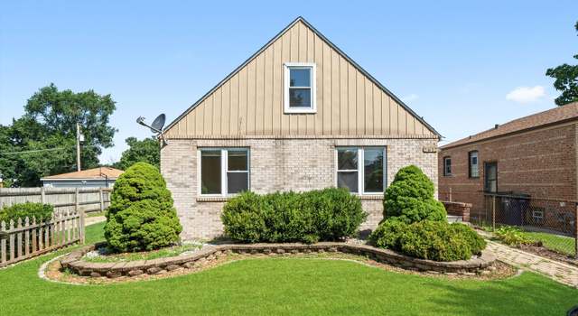 Photo of 2612 W 98th St, Evergreen Park, IL 60805
