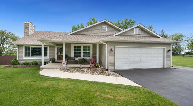 Photo of 505 W Fieldstone Ct, Mount Morris, IL 61054