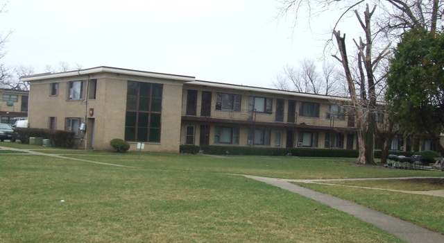 Photo of 18 King Arthur Ct #13, Northlake, IL 60164