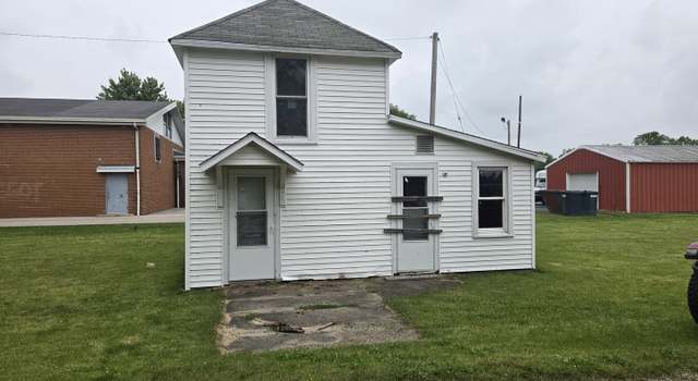 Photo of 101 Vine St, Ludlow, IL 60949