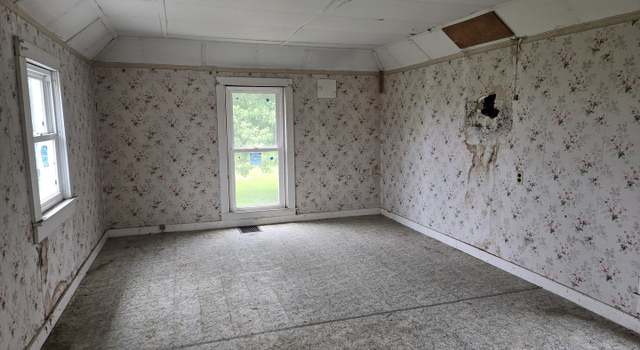 Photo of 101 Vine St, Ludlow, IL 60949