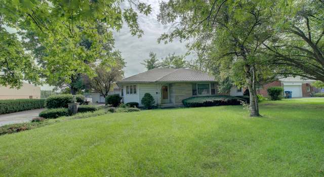 Photo of 622 S Belmont Ave, Watseka, IL 60970