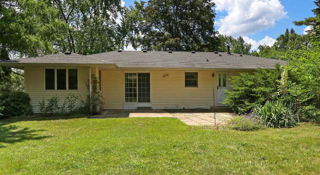Photo of 3320 W Skyway Dr, Mchenry, IL 60050