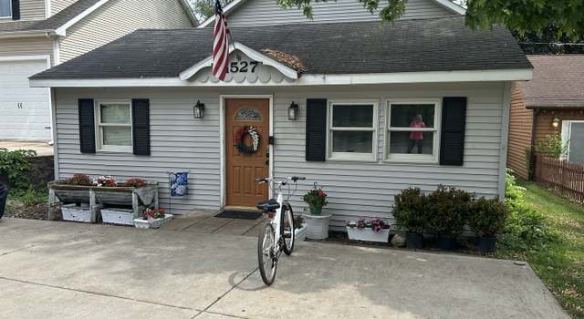 Photo of 1527 N Harrison St, Algonquin, IL 60102