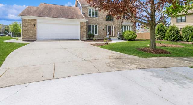 Property at 1188 Parkview Ct, Carol Stream, IL 60188, 4 beds, 3.5 baths