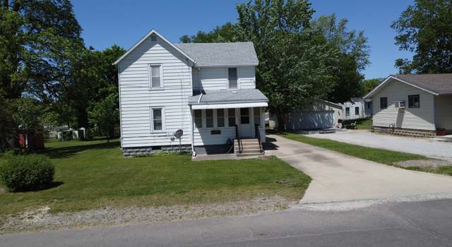 Photo of 218 W Fleming St, Watseka, IL 60970