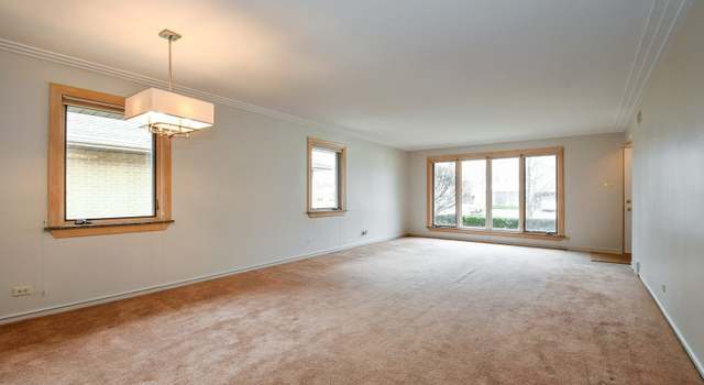 Photo of 4214 Main St, Skokie, IL 60076