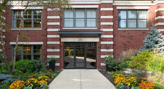 Photo of 255 E Liberty Dr #301, Wheaton, IL 60187