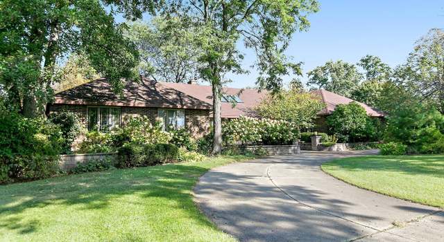 Photo of 572 Glen Eagles Ct, Inverness, IL 60067