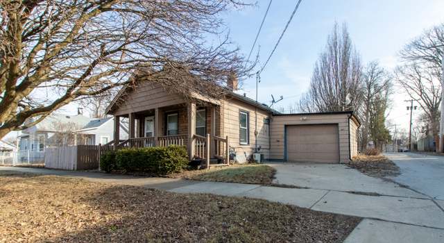 Photo of 607 N Allin St, Bloomington, IL 61701