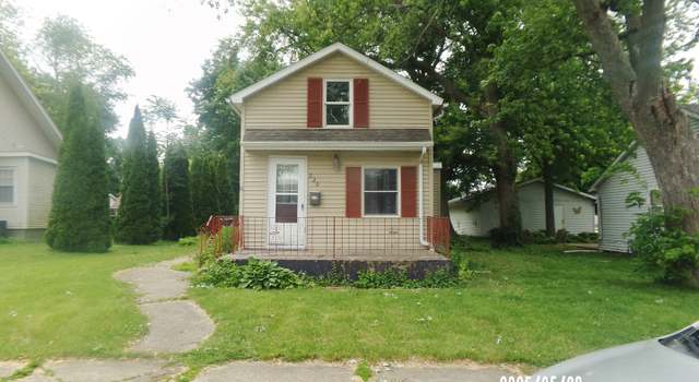 Photo of 220 First St N, Princeton, IL 61356